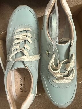 Life Stride Women's Mint Green Lace-Up Sneakers with Cream Laces